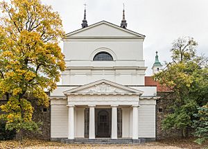 Archivo:Vranov u Brna (Wranau) hrobka Liechtensteinů