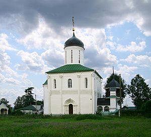 Archivo:Zvenigorod ChurchDormition in Gorodok2