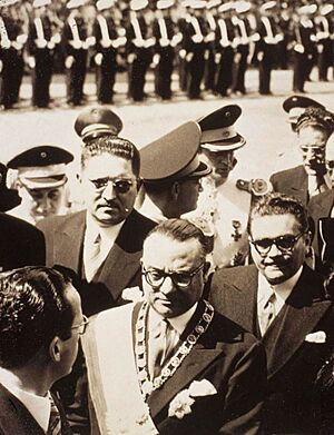 Archivo:1948. Febrero, 17. Rómulo Betancourt en el Palacio Federal Legislativo