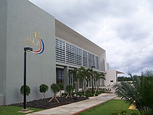 Archivo:Academia Superior de Ciencias Aeronauticas - panoramio