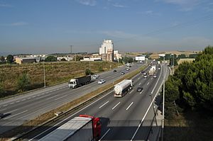 Archivo:Autopista AP-7 - Mollet del Valles - 2011-05-30 - JT Curses
