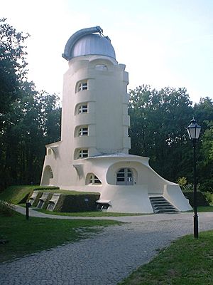 Archivo:Babelsberg Einsteinturm