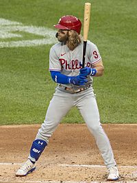 Archivo:Bryce Harper Nationals vs. Phillies at Nationals Park, August 25, 2020 (All-Pro Reels Photography) (50271580782) (cropped)