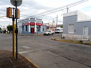 Archivo:Calles San Juan Bosco y España de Alta Gracia