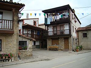 Archivo:Cantabria Garabandal urbanismo 01 lou
