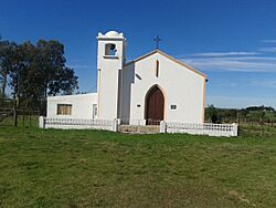Capilla del pueblo.jpg