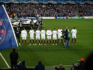 Archivo:Chelsea (2) v (1) CFR Cluj