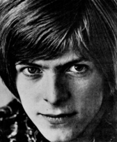 Archivo:David Bowie (1967)
