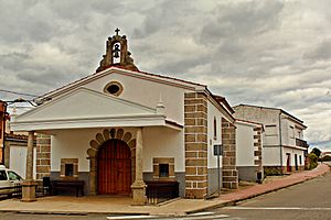 Archivo:Ermita del Cristo de los Remedios en Ahigal