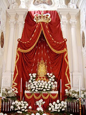 Archivo:Giovedì Santo, Chiesa Arciconfraternale Santissima Trinità e Anime Purgatorio, Gallipoli (LE)
