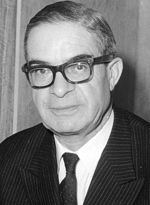 Jean Rey (político) para Niños