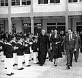 Jose maria lemuz visitando una iglesia catolica