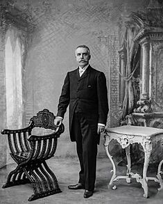 Manuel González Prada 1902 (cropped and edited).jpg