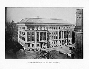 Archivo:New York City - Cornell Medical College