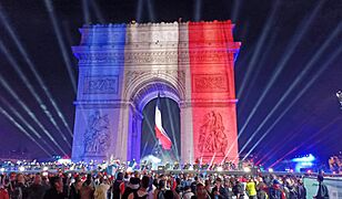 PARADE DES CHAMPIONS PARIS 2024 CHAMPS ELYSEES (53997937113)