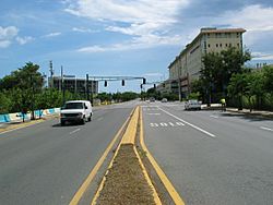 PR-14, con el Hospital San Lucas a la derecha, sector Ave. Tito Castro, Bo. Machuelo Abajo, Ponce, Puerto Rico, mirando al oeste (IMG 3422).jpg