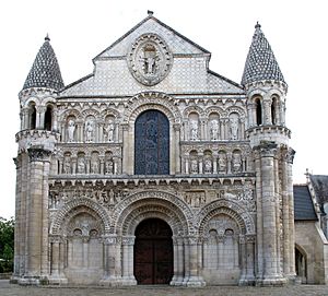 Archivo:PoitiersEglise Notre Dame