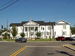 St. Clair County Courthouse Ashville Oct 2014 2.jpg