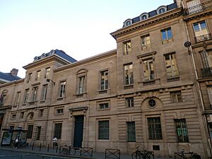 Archivo:École des Ponts ParisTech 01