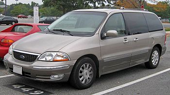 Archivo:01-03 Ford Windstar Limited