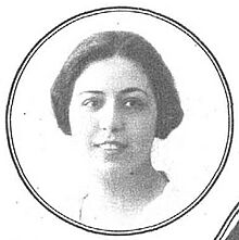 1929-01-01, Estampa, Las redactoras y colaboradoras de Estampa (cropped) Sara Insúa.jpg
