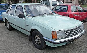 Archivo:1978-1980 Holden VB Commodore 3.3 sedan 01
