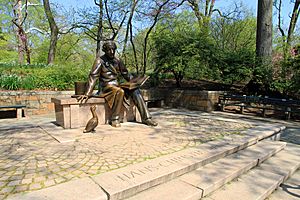 Archivo:2916-Central Park-Hans Christian Andersen Statue