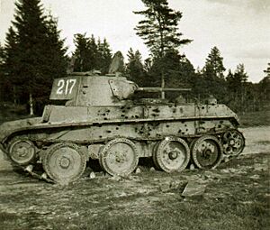 Archivo:BT-7