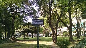 Buenos Aires - Caballito - Plazoleta Crisólogo Larralde 2.jpg