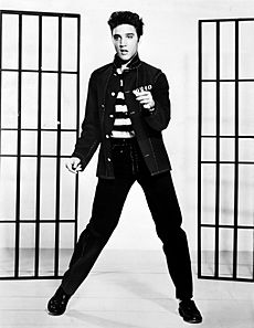 Archivo:Elvis Presley promoting Jailhouse Rock