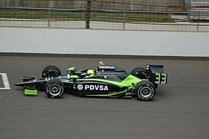 Archivo:Ernesto José Viso at 2008 Indianapolis 500 practice