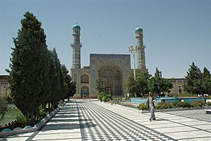 Archivo:Friday Mosque in Herat, Afghanistan2