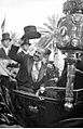 González Videla en carruaje al Congreso
