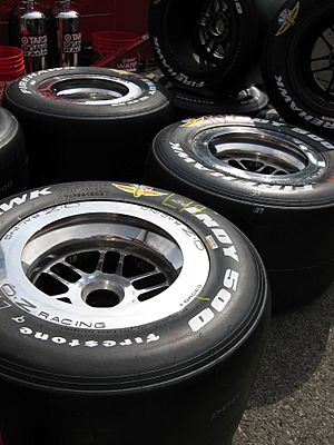 Archivo:Indy 500 Tires