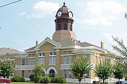 Jeff Davis County courthouse, Hazlehurst, GA, US.jpg