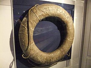Archivo:Lifebelt from the Lusitania, Merseyside Maritime Museum