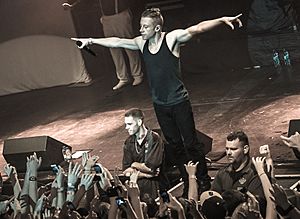Archivo:Macklemore The Heist Tour 2 cropped