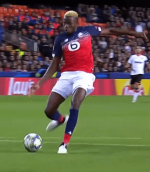 Archivo:Osimhen Valencia Goal 2019