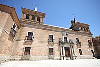 Archivo:Palacio Cardenal Espinosa MartinMuñozdelasPosadas Segovia 01