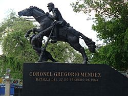 Archivo:Villahermosa Monumento a Gregorio Méndez