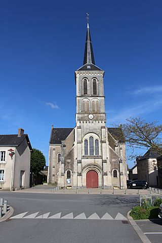 Église Saint-Gervais-et-Saint-Protais de Loiron (2).JPG