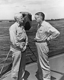 Archivo:Adm. Chester W. Nimitz and Adm. William F. Halsey aboard USS Curtiss (AV-4) at Espiritu Santo, 20 January 1943 (80-G-34822)