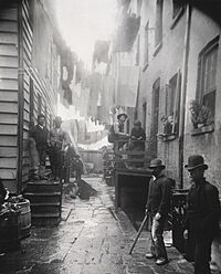 Archivo:Bandits Roost, 59 and a half Mulberry Street