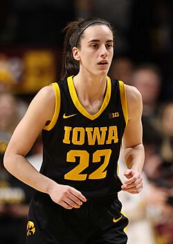 Archivo:Caitlin Clark vs. Minnesota (cropped)