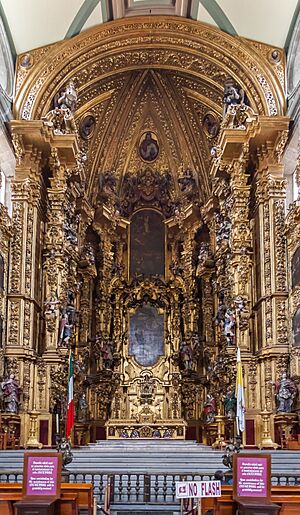 Archivo:Catedral Metropolitana, México D.F., México, 2013-10-16, DD 93