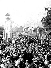 Archivo:Clock tower unveiling 1903
