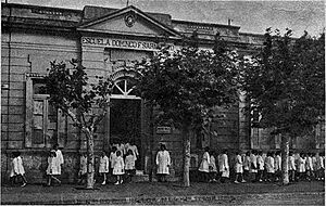 Archivo:Escuela Domingo Faustino Sarmiento 1962