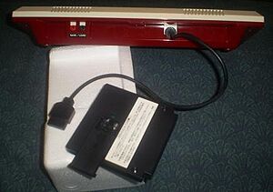 Archivo:Family Basic input, output, and batterery cover