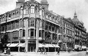 Archivo:Frankfurt Am Main-Zeil-Grand Bazar-Palais Rothschild-Schmoller-um 1910