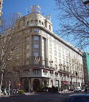 Archivo:Hotel Wellington (Madrid) 01